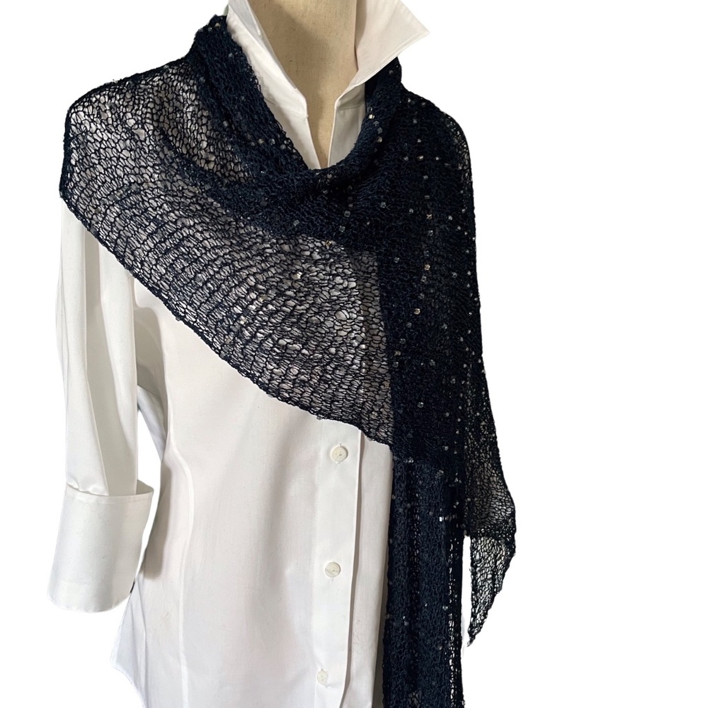 scarf/wrap - Picture 2 of 4
